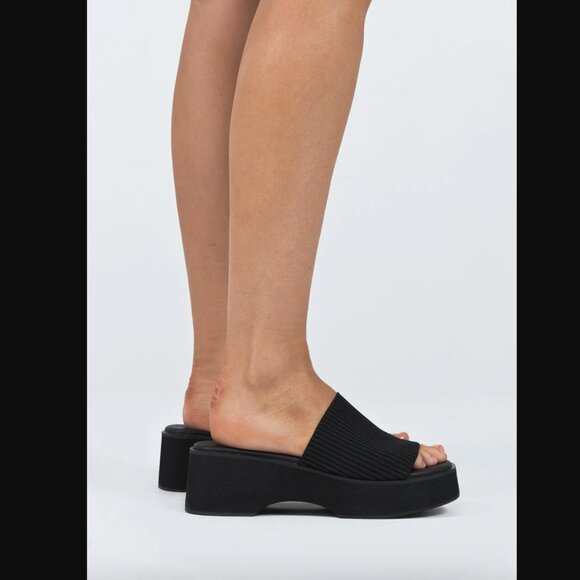 Princess Polly Therapy Nawty Black Platform Slides Sandals 10 - Picture 3 of 8